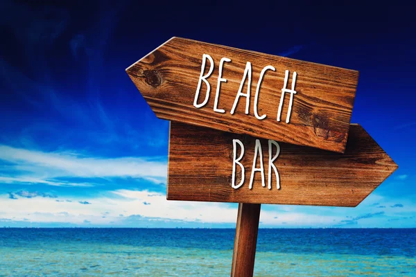 To the Beach or to the Bar — Stock Photo, Image