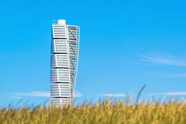 Turning Torso, dominantou charakteristické města Malmo — Stock fotografie