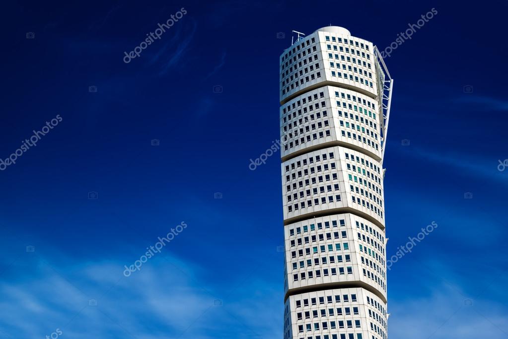 Beautiful Malmo Turning Torso, Distinctive City Landmark — Stock