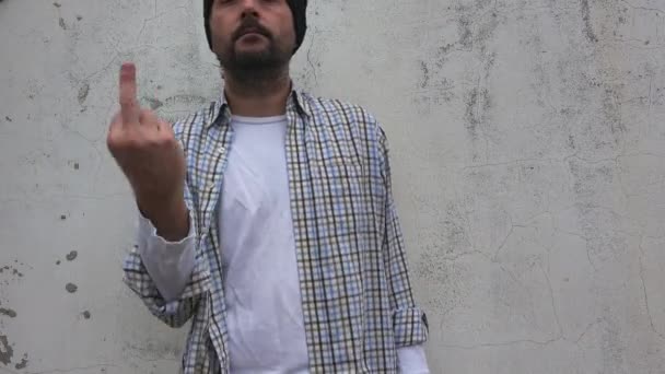 Revolting rude man gesturing middle finger — Stock Video