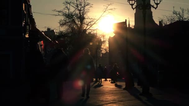 Αγνώριστος ομάδα ανθρώπων ως πόλη δρόμου πλήθος — Αρχείο Βίντεο