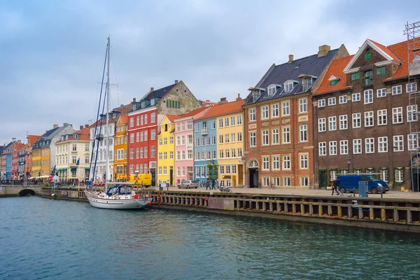 코펜하겐 Nyhavn 운하와 구 — 스톡 사진