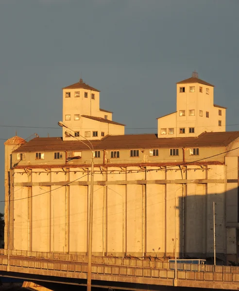 Aufzug aktiengesellschaft petersburg lager — Stockfoto