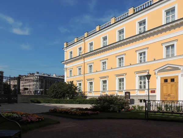 Nachlass des Dichters derzhavin in St. petersburg — Stockfoto