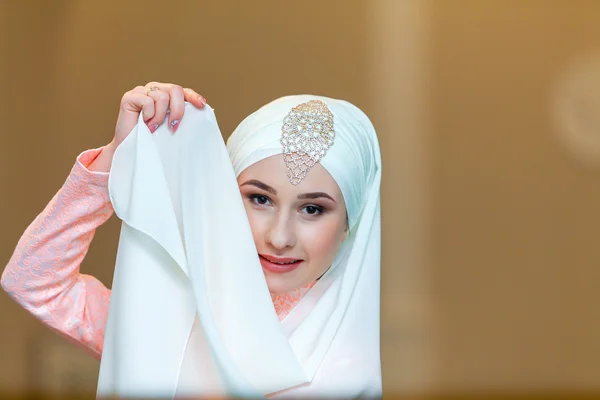 girl, people, female, white, background, adult, women, young, pretty, beautiful, smile, portrait, light, face, head, attractive, religion, beauty, happy, culture, traditional, dress, stairs, clothing, ethnic, lady, alone, eastern, arab, loneliness, d