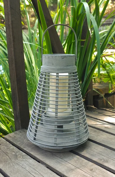 Lanterna in giardino — Foto Stock