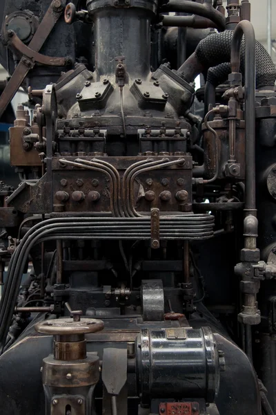 eski dizel motor