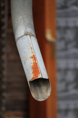 Gri cilt payı ve yapılan rusty