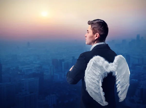 Empresario con alas de ángel — Foto de Stock