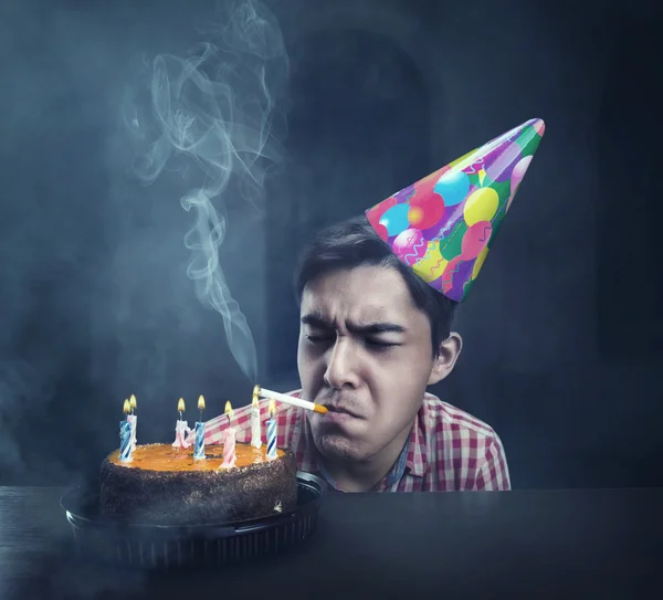 Sad birthday boy — Stock Photo, Image