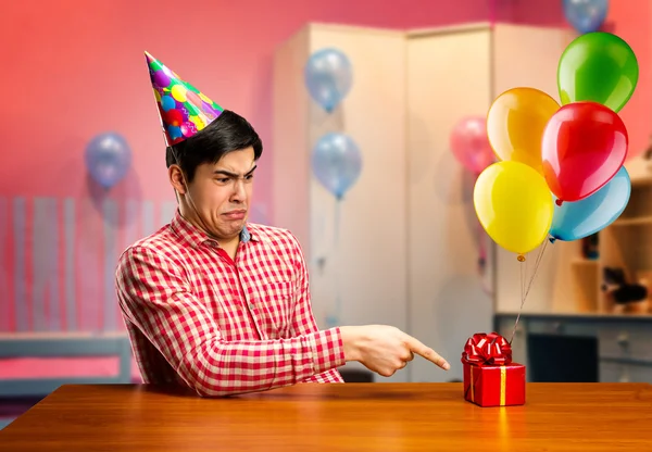 Triste chico de cumpleaños — Foto de Stock