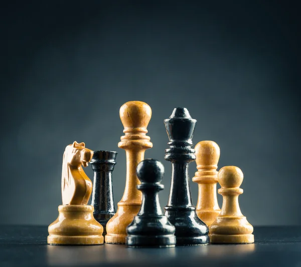 Figure scacchistiche in legno — Foto Stock