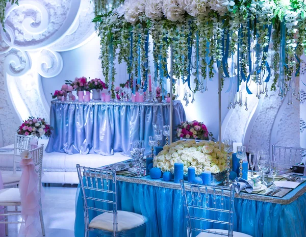 Restaurante decorado de boda —  Fotos de Stock