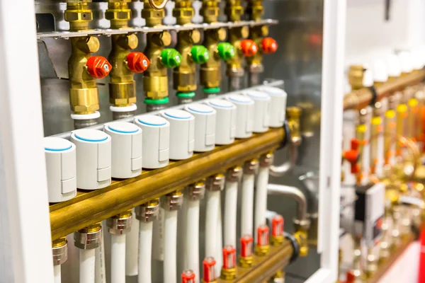 Коллектор систем отопления — стоковое фото