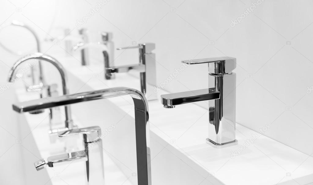 FürdÅszoba csaptelepek állvány — stock fotó © nomadsoul1 #119331314 Fürdő csaptelepek