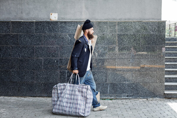 Vagrant with big bag