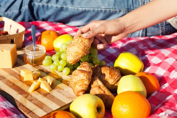 Products on the blanket for picnic — Stock Photo, Image