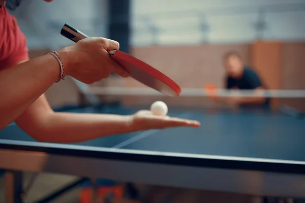 Table tennis, male and female ping pong players — Stock Photo, Image
