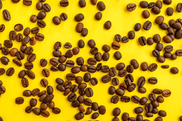 Coffee Beans Closeup Isolated Yellow Background Top View Organic Vegetarian — Stock Photo, Image