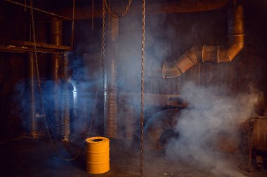 Rapçi stüdyosu, hiç kimse, havalı yeraltı dekorasyonu. Hip-hop ve rap tarzında sahne, break dans sanatçıları için platform