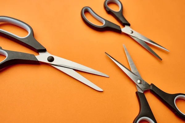 Set Scissors Closeup Orange Background Office Stationery Supplies School Education — Stock Photo, Image