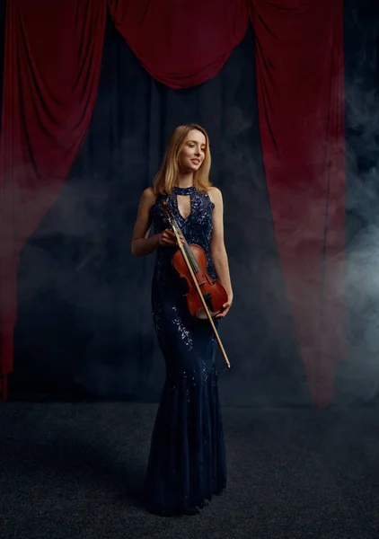 Female Violonist Holds Bow Violin Retro Style Woman String Musical — 스톡 사진