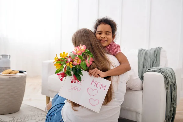 Little Daughter Wishes Her Beloved Mother Happy Birthday Living Room — Stock Photo, Image