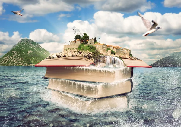 Books with a nice island on the top — Stock Photo, Image