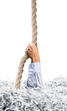 parçalanmış kağıtlar uzanan eli