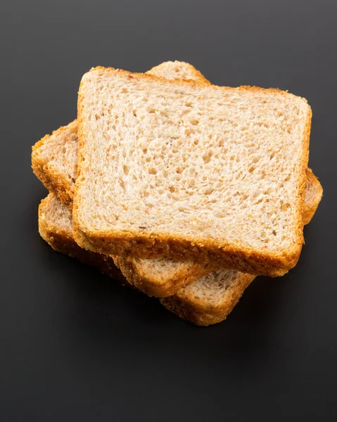 Haufen gerösteter Brotscheiben — Stockfoto