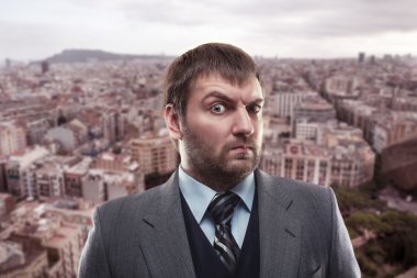 Şehre karşı sürpriz iş adamı