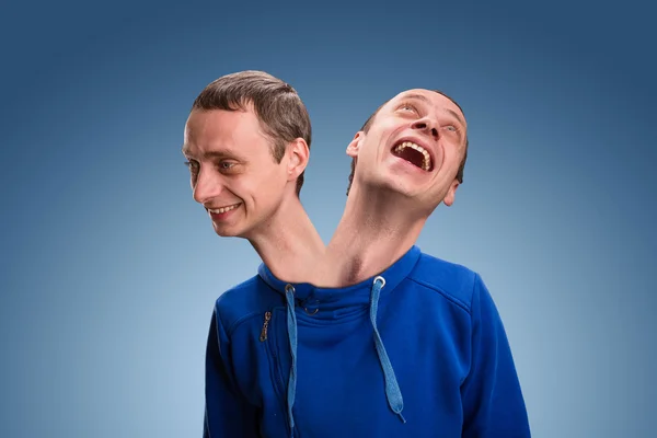Man met twee hoofden — Stockfoto