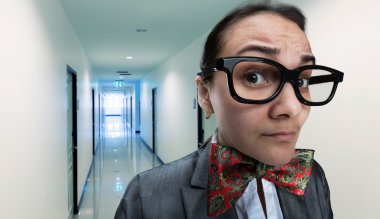 Korkmuş office Kız bardaklarda