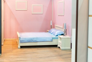 Bir gül yatak odası iç