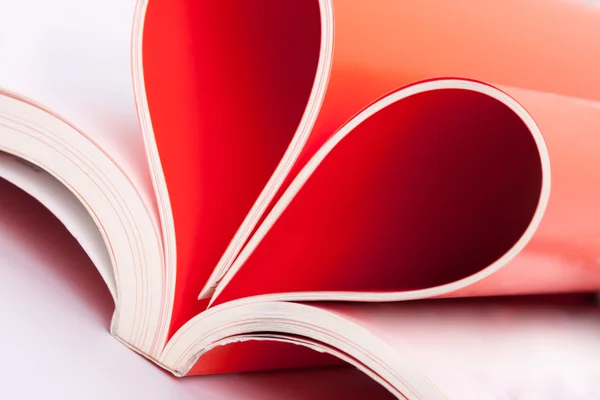 Heart shaped sign with book pages — Stock Photo, Image