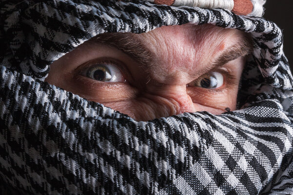 Безумный ближневосточный человек
