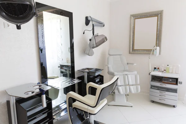Habitación moderna de peluquería de lujo —  Fotos de Stock