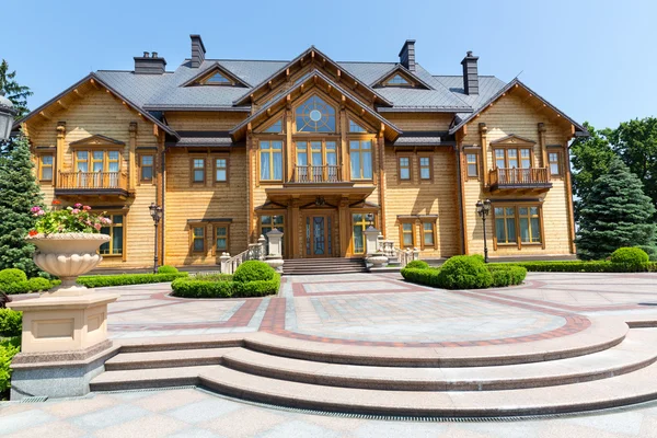 Mezhigirya residentie van Janoekovitsj — Stockfoto