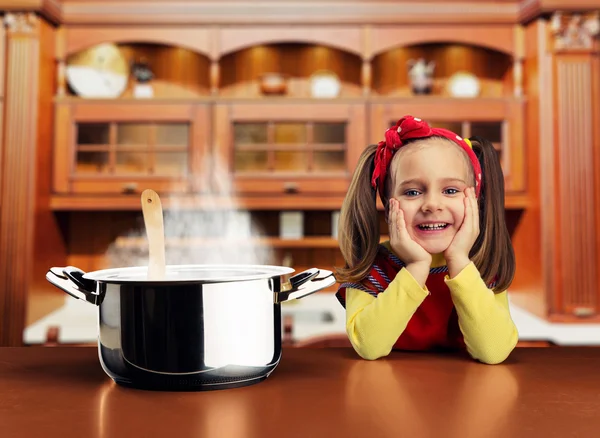 Little girl cooking — Stock Photo, Image