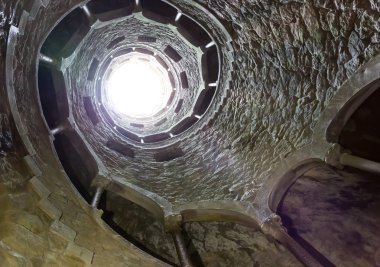 sarmal merdiven ışık