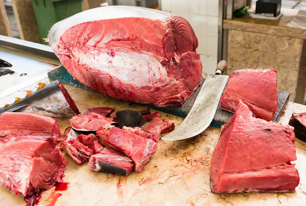 Raw tuna meat on table — Stock Photo, Image