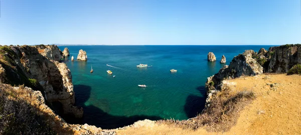 Baía rochosa em Portugal — Fotografia de Stock