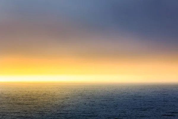 Mar e céu ao pôr do sol — Fotografia de Stock