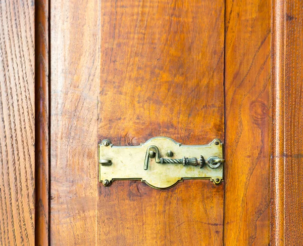 Wooden cupboard with lock — Stock Photo, Image