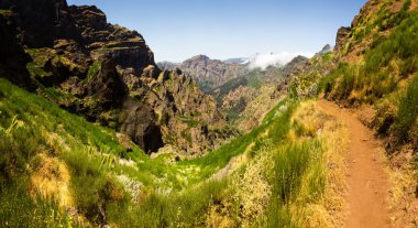 Güzel Madeira dağlar manzara