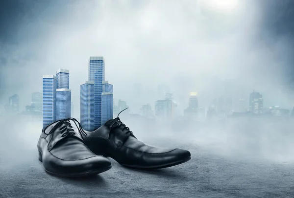 Kancelářské budovy v botách — Stock fotografie