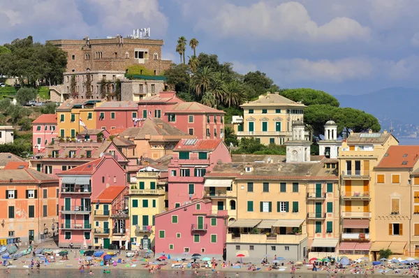 イタリアの海辺の町 — ストック写真