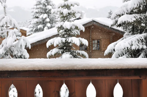 Schneefall in einem Dorf — Stockfoto