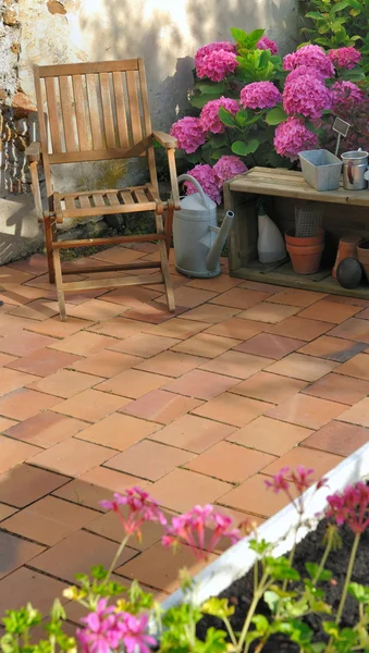 Terracotta tiles patio — Stock Photo, Image