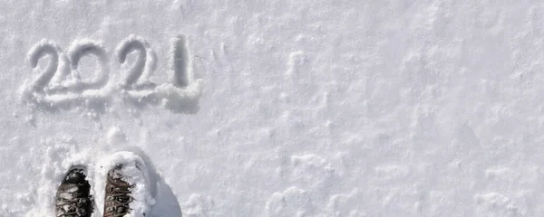 Vista Superior 2021 Escritura Mano Nieve Con Pie Excursionista Tamaño — Foto de Stock